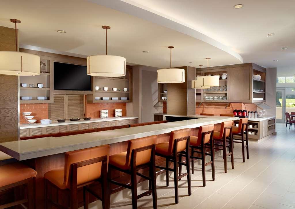 Hyatt House Atlanta Downtown Hotel Restaurant photo